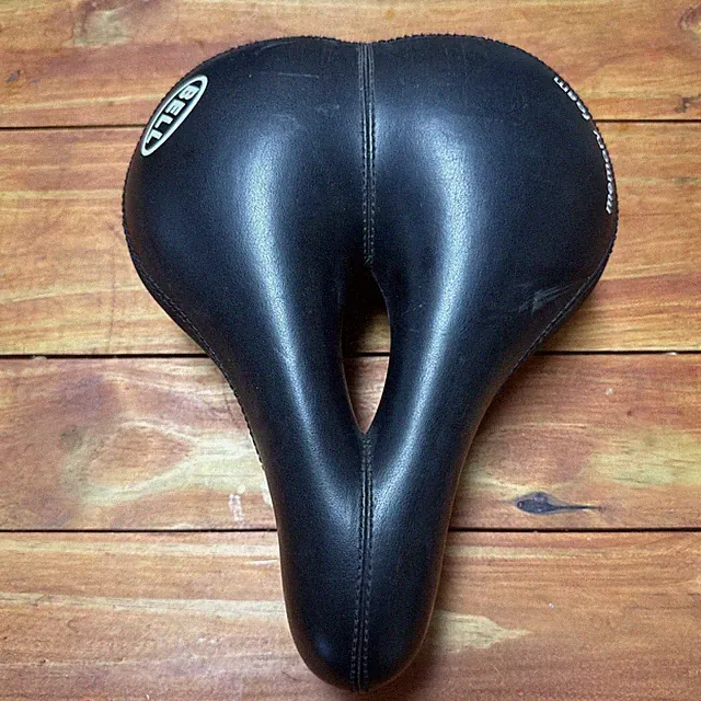 BELL MEMORY FOAM ADULT BICYCLE SEAT – BLACK | SOFT & COMFORTABLE