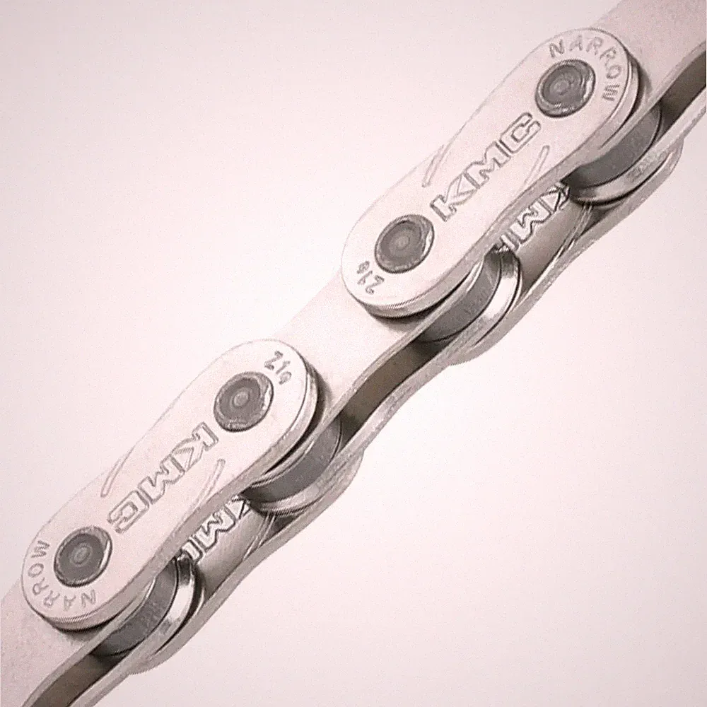 KMC Z1eHX NARROW BMX Bicycle Chain 1/2" X 3/32" 112L - SILVER